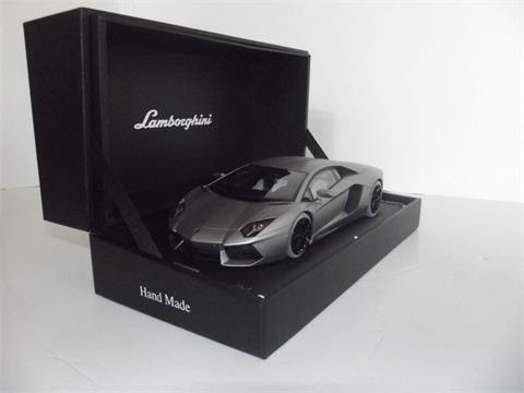 Fahrzeugmodell Lamborghini Aventador
