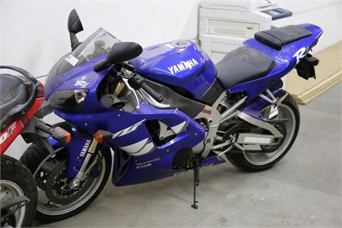 Motorrad Yamaha R1  # 012